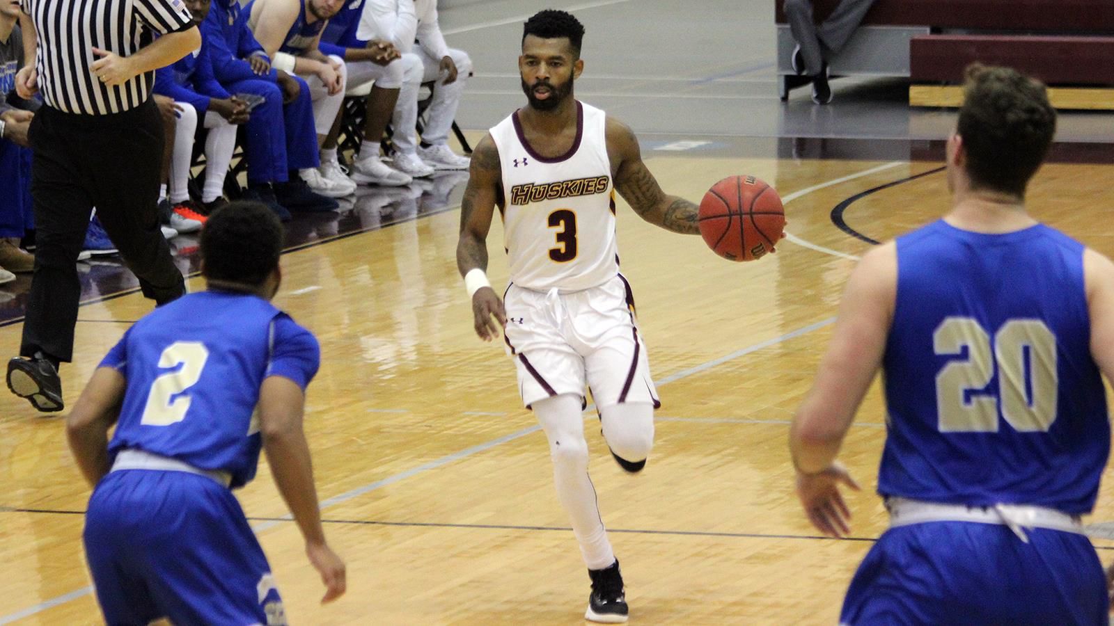 Huskies Mauras Named PSAC Eastern Division Men's Basketball Athlete Of The Week